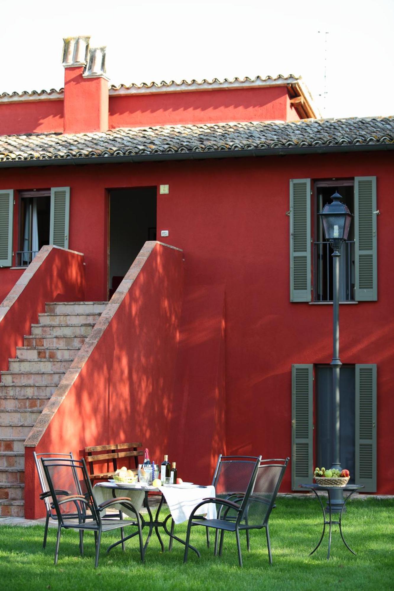 Residenza Torre Acquatino Aparthotel Spello Exterior photo