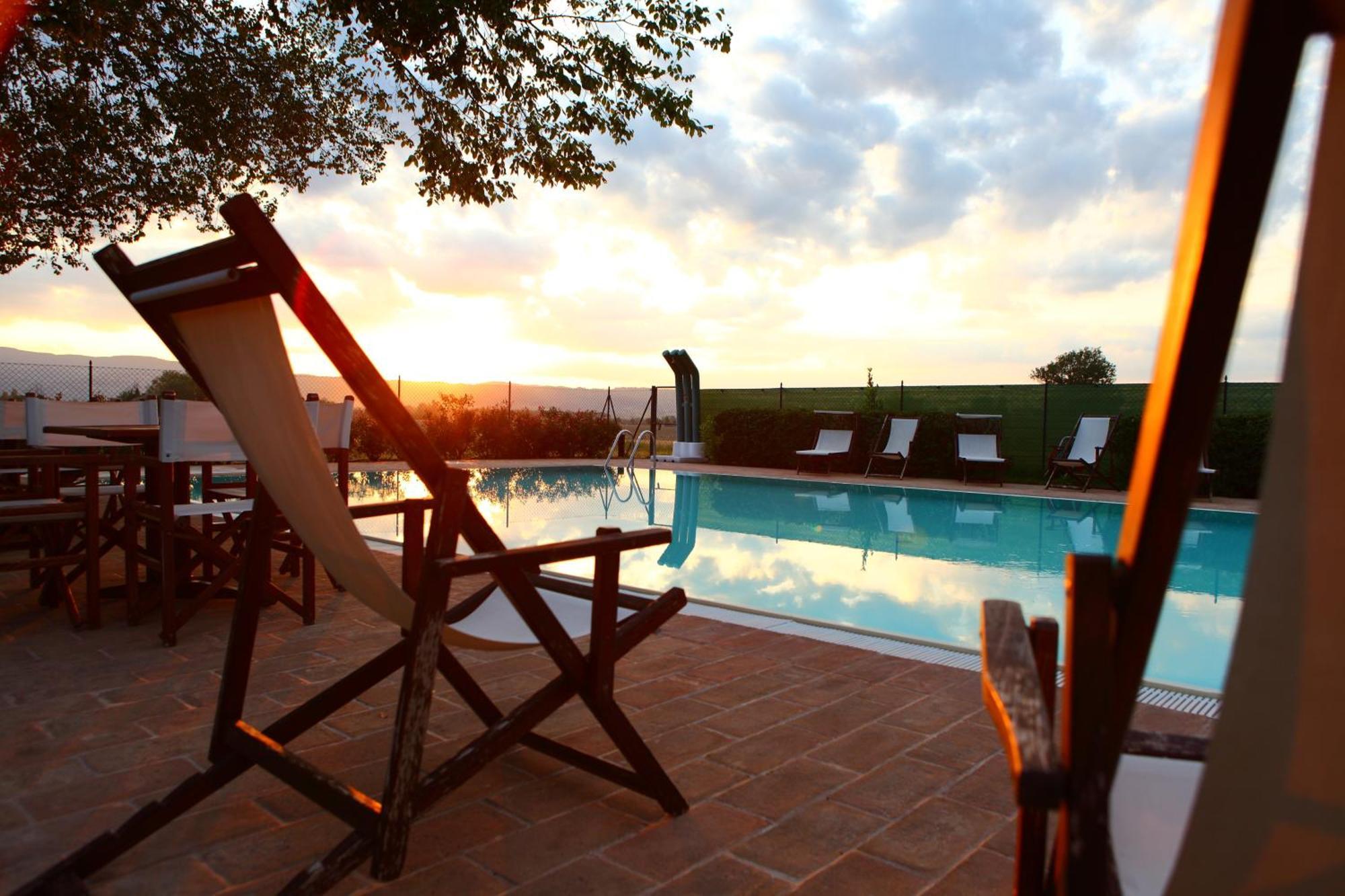 Residenza Torre Acquatino Aparthotel Spello Exterior photo