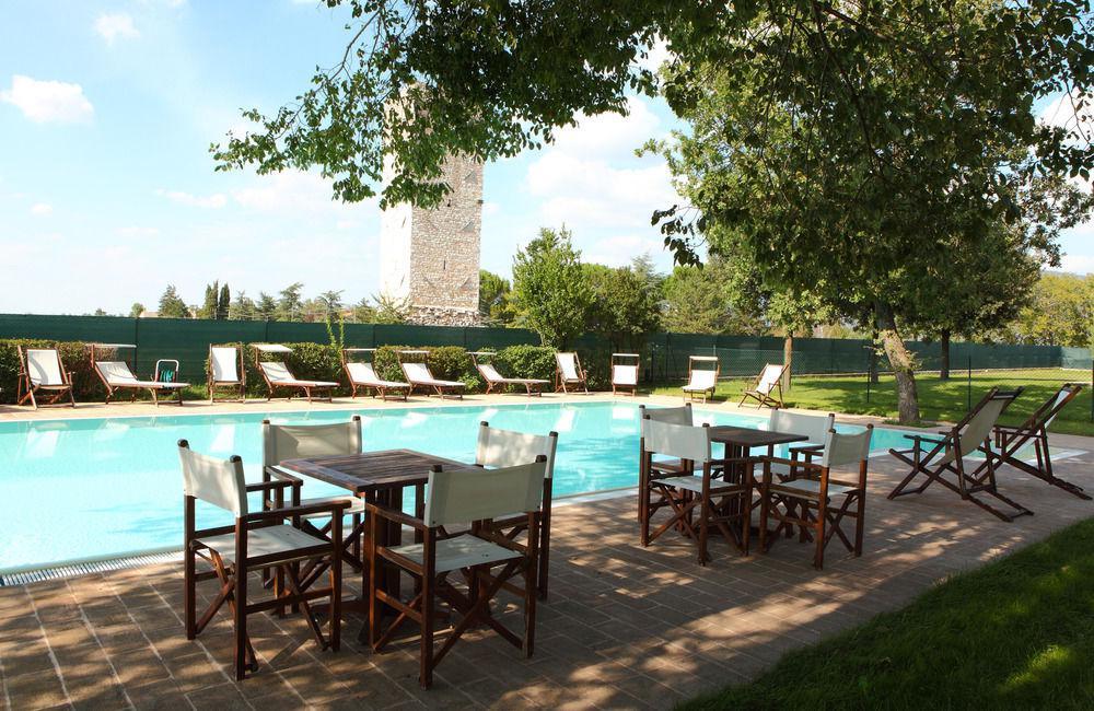 Residenza Torre Acquatino Aparthotel Spello Exterior photo