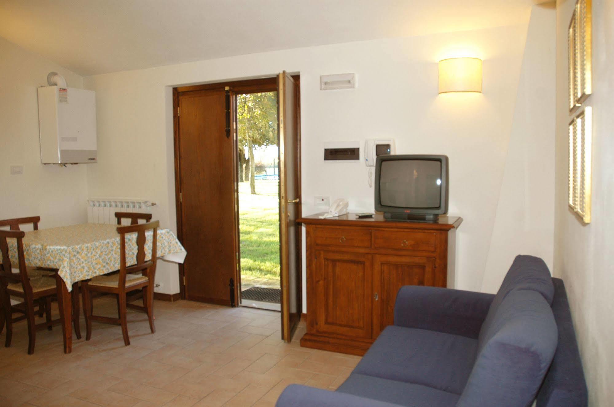 Residenza Torre Acquatino Aparthotel Spello Exterior photo